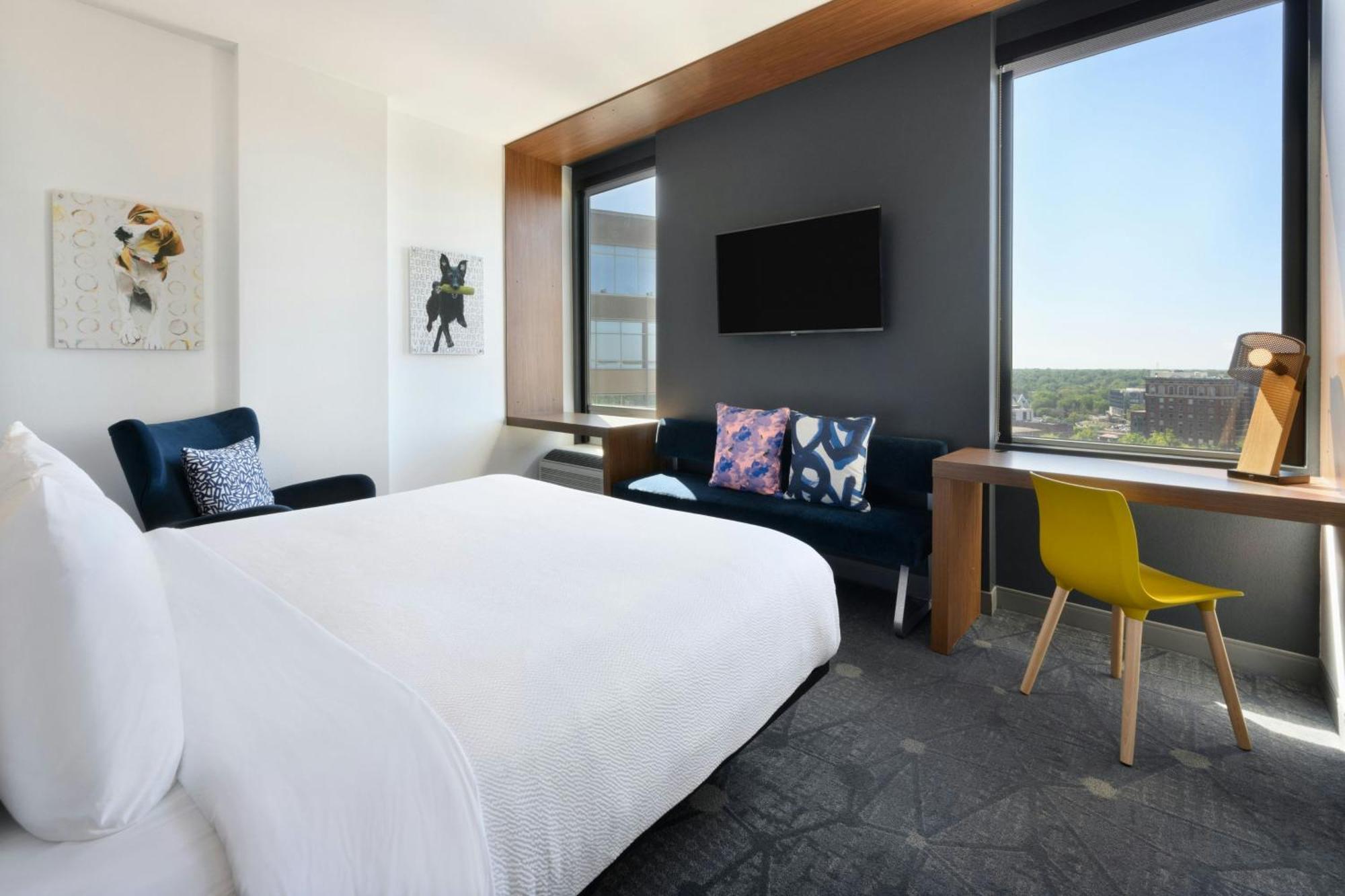 Aloft Downtown 3*