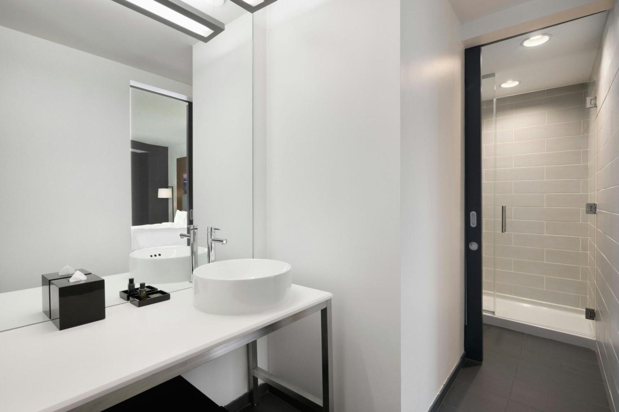 Aloft Downtown Hotel